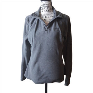 The North Face Women's Charcoal Fleece Pullover Small